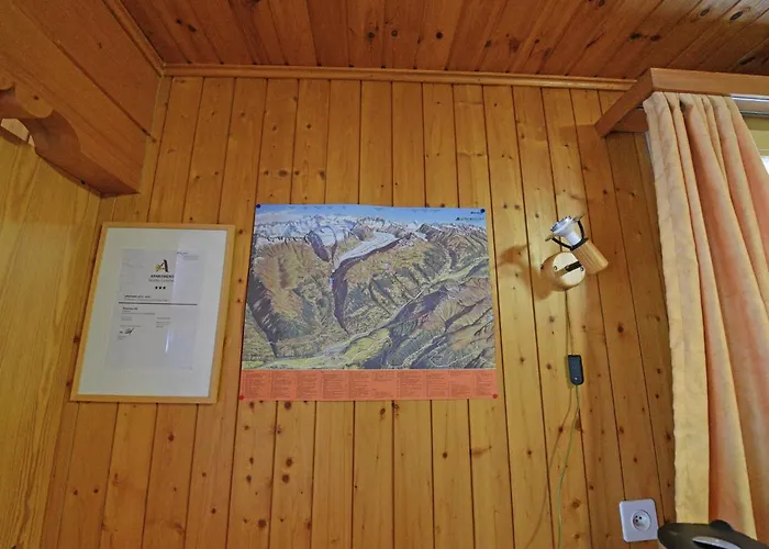 Apartment In Fieschertal With Swiss Alps Views דירה *